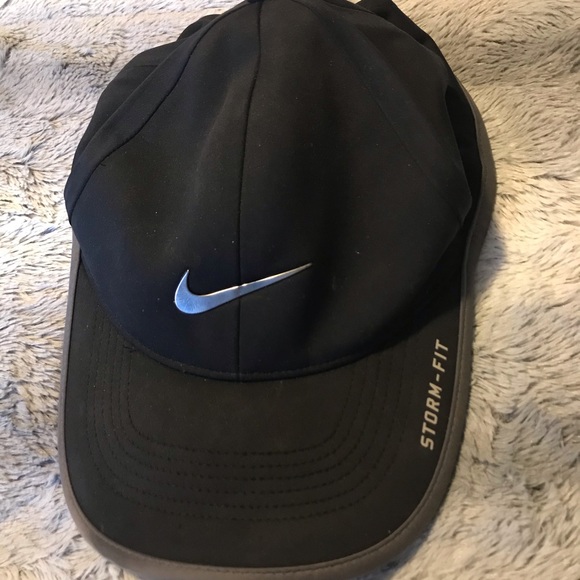 Nike Storm-fit Hat